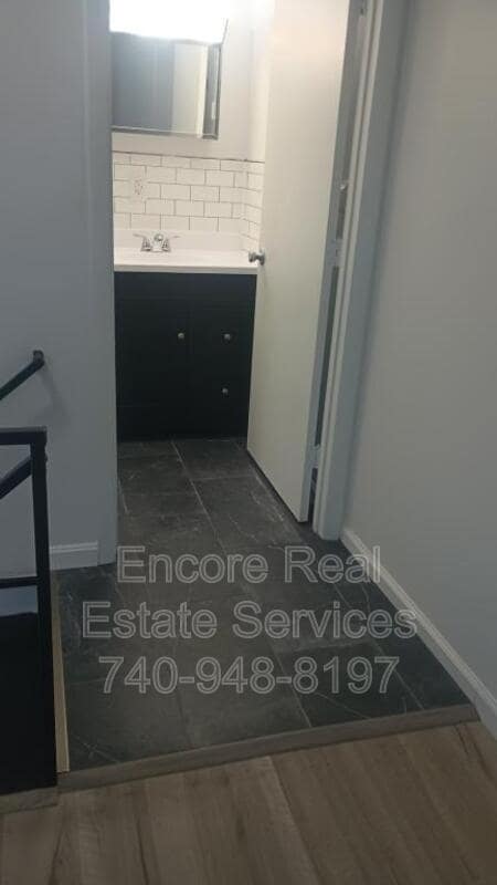 Building Photo - 1113 Hollander St