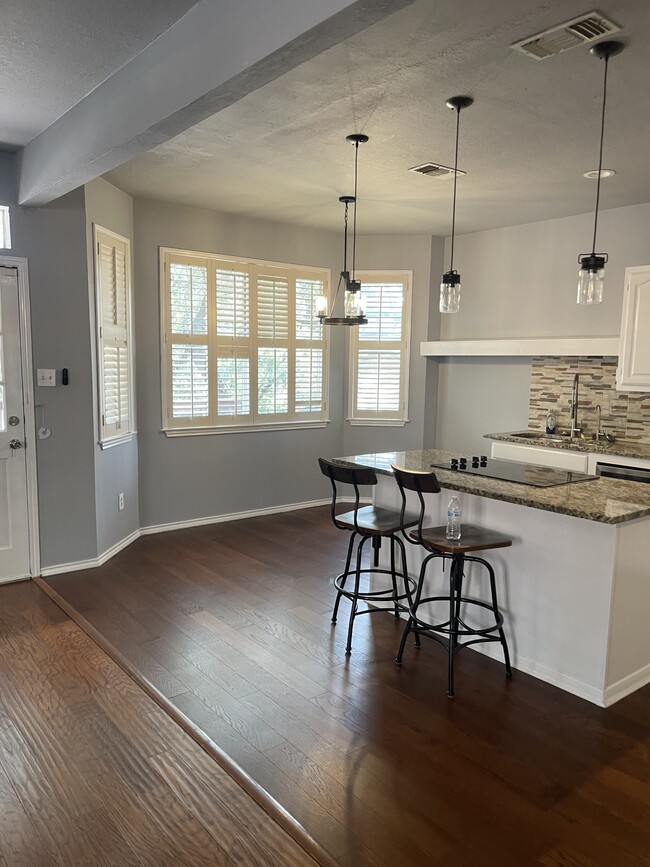 Building Photo - 25118 Flaming Arrow