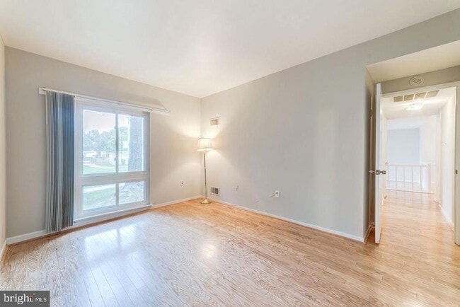 Building Photo - 7938 Bentley Village Dr