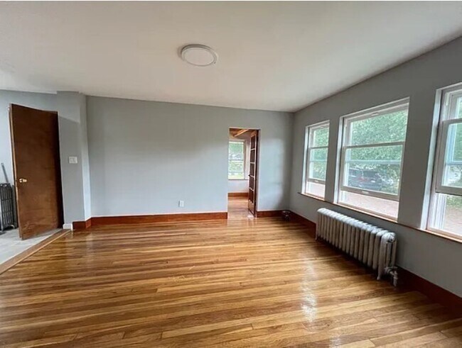 Building Photo - 663 Union St