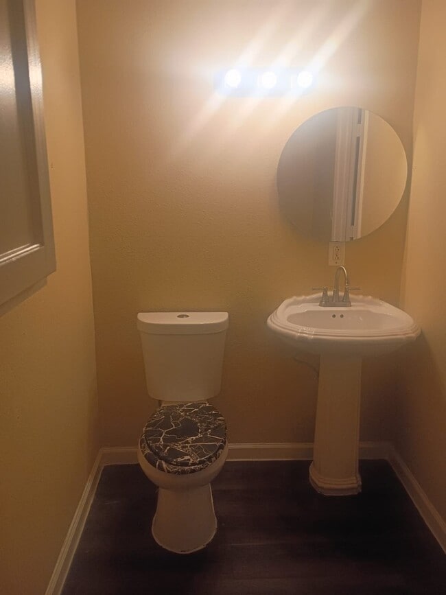 Building Photo - 3014 Bloomfield St