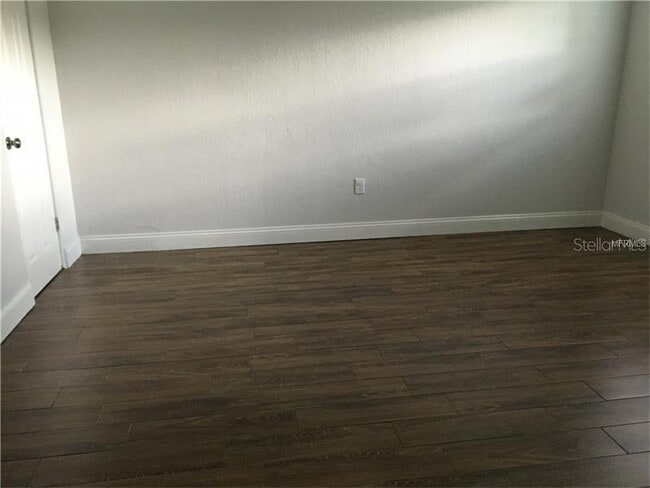 Building Photo - 508 Varsity St