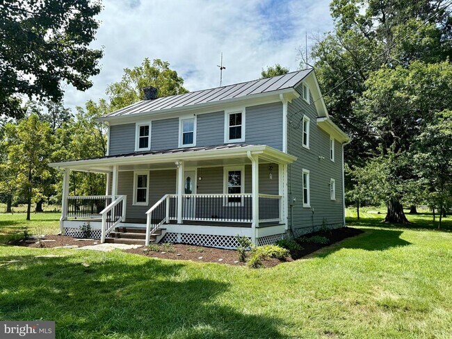 Building Photo - 15543 Edgegrove Rd
