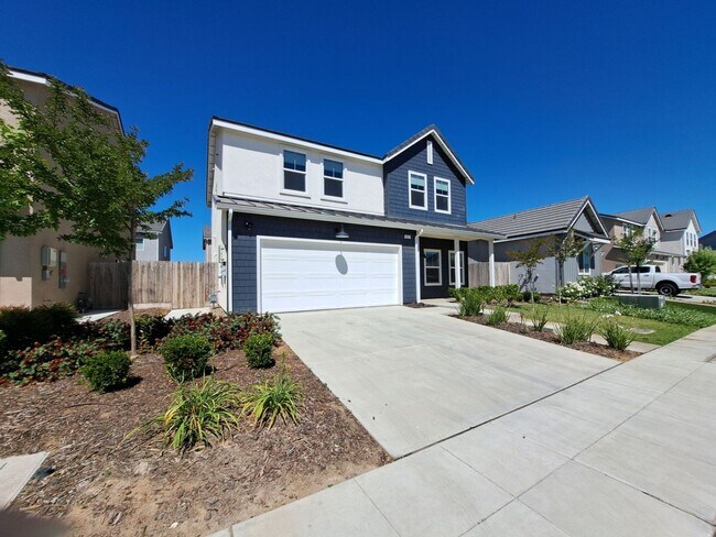 Building Photo - 911 Blue Oak Lane W