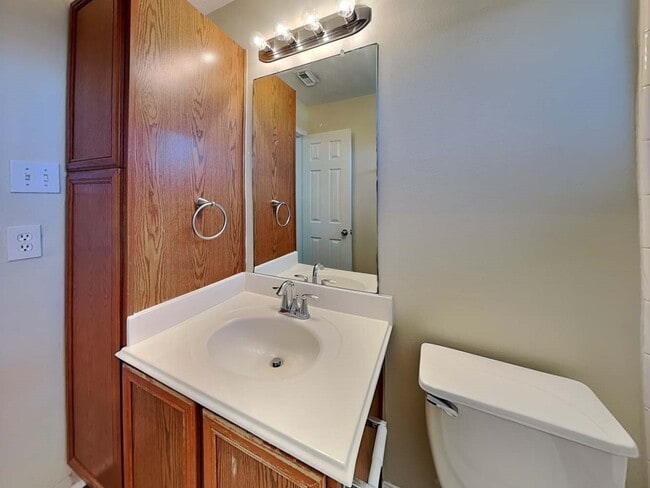 Building Photo - 11706 Dandy Park Ct