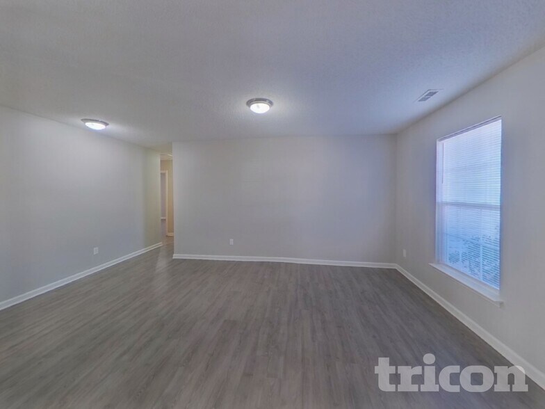 Building Photo - 5243 Moonlight Trail SW