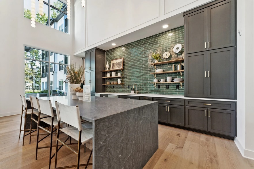 Building Photo - 4670 Merchants Park Cir