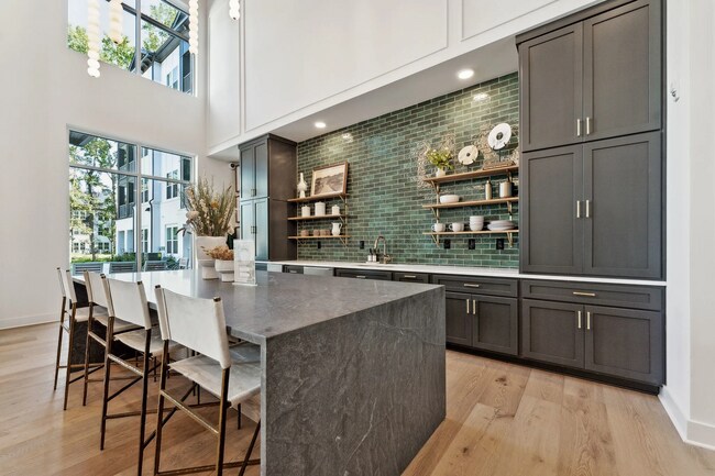 Building Photo - 4670 Merchants Park Cir