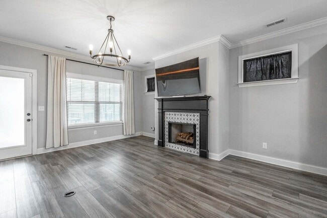 Building Photo - 5038 Shelterwood Dr NE