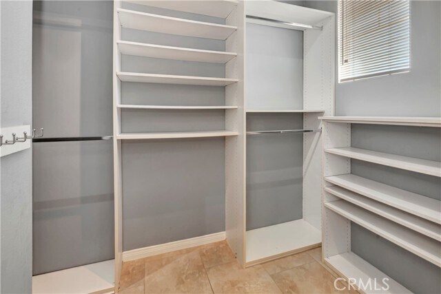 Building Photo - 47 Creek View Rd