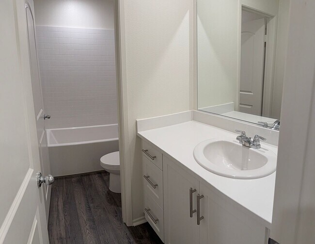 Building Photo - BRAND NEW 4 BED / 2.5 BATH HOME WITH SOLAR...