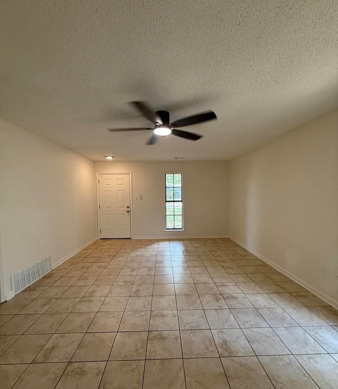 Building Photo - 6190 Carroll Cv W