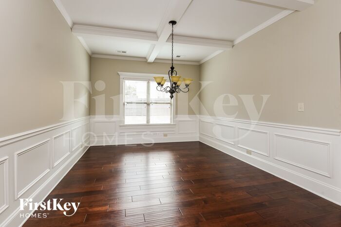 Building Photo - 5605 Horsebarn Ct