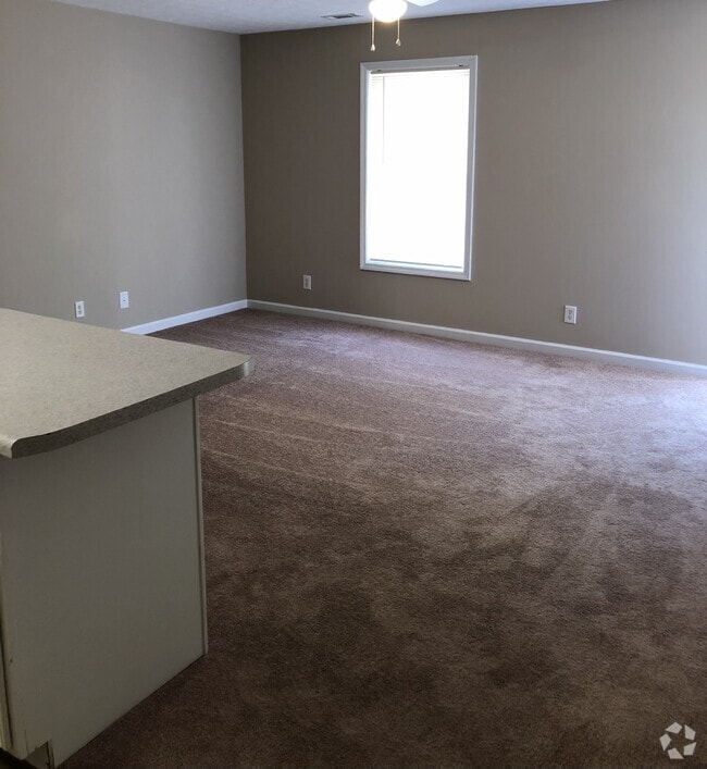 Building Photo - 3BD 3BA DUPLEX CLOSE TO TTU FOR RENT