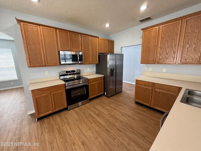 Building Photo - 3040 Postmill Dr