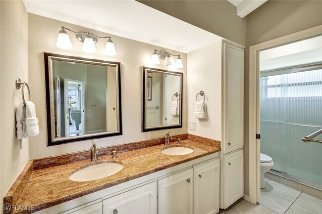 Building Photo - 14899 Crescent Cove Dr