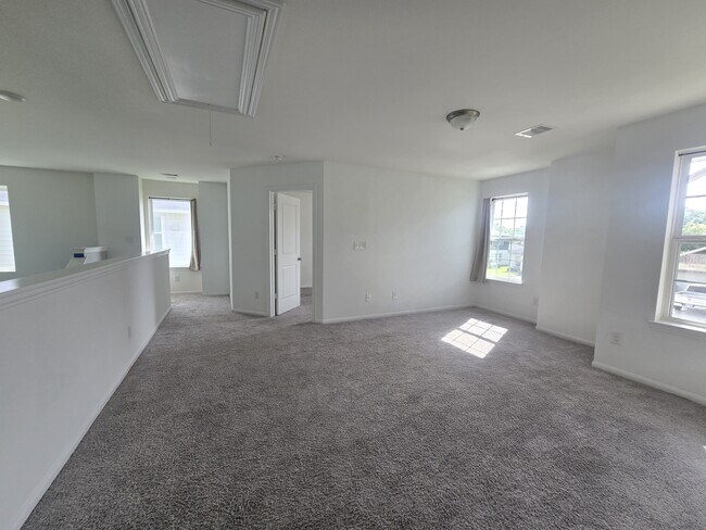 Building Photo - 7318 Parkview Dr