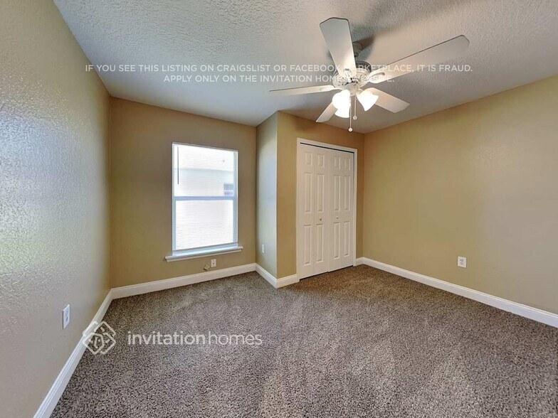 Building Photo - 409 Blackbird Way
