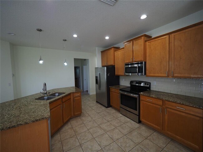 Building Photo - 8140 Enclave Way