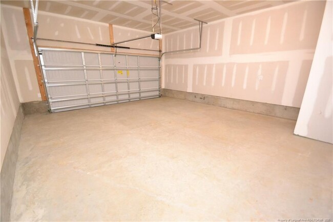 Building Photo - 8531 Secreto Dr