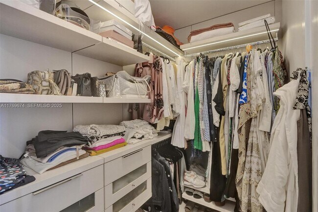 Building Photo - 10201 Collins Ave