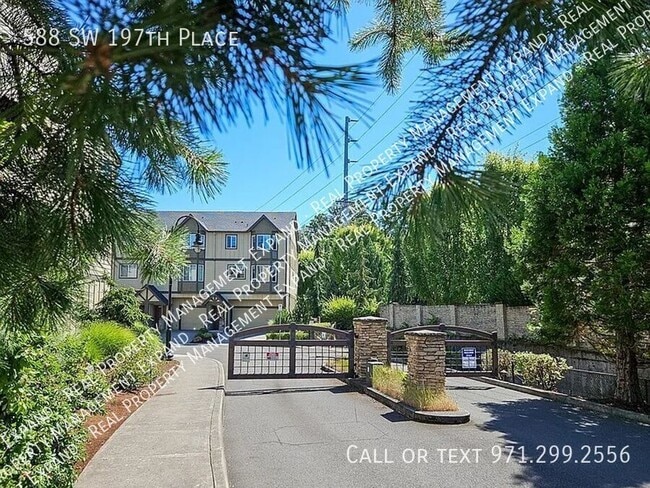 Building Photo - 588 SW 197th Pl