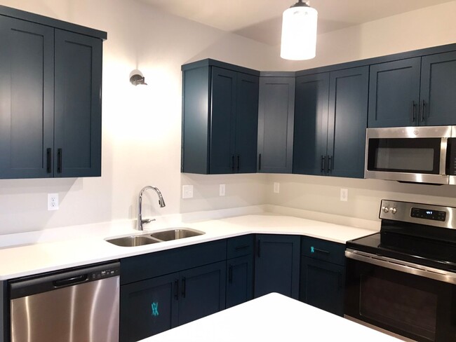 Building Photo - Valley View Townhomes