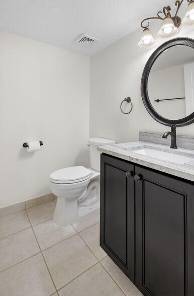 Building Photo - 4801 N Wickham Cir