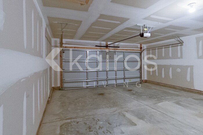 Building Photo - 1180 Amberlight Circle