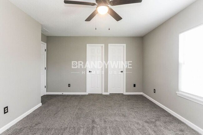 Building Photo - MOVE IN SPECIAL - February FREE with move ...