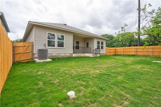 Building Photo - 14500 Fitzgibbon Dr