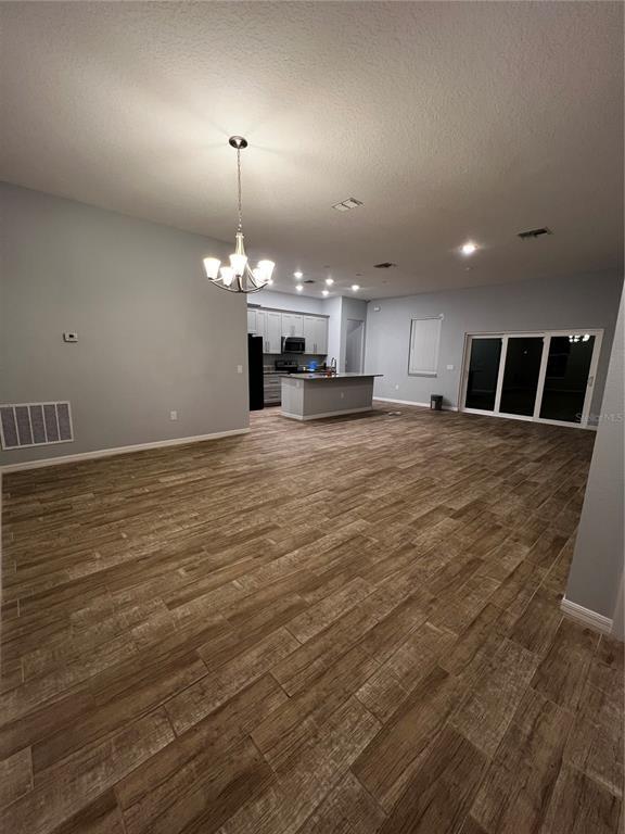 Building Photo - 567 Viceroy Ct