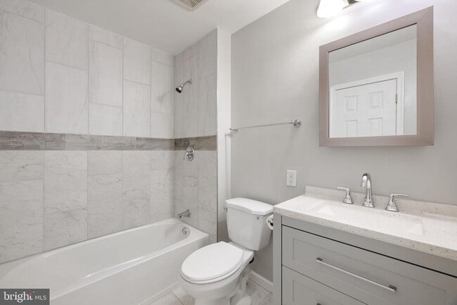 Building Photo - 247 Marsden Hts Rd