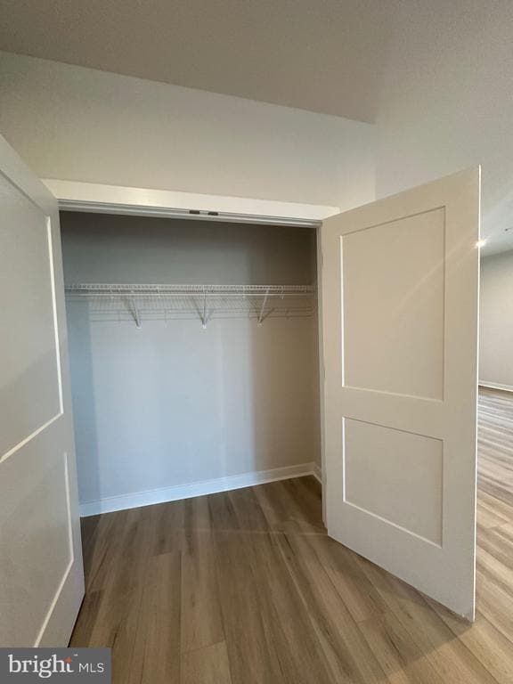 Building Photo - 43799 Middleway Ter