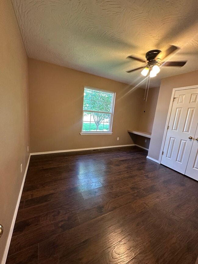 Building Photo - Beautiful home in Battlefield available now!