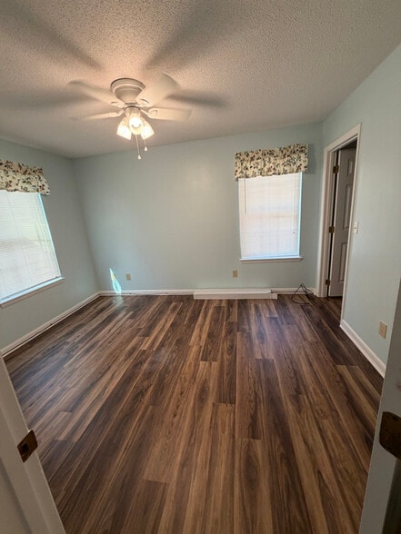 Building Photo - 1226 Wilshire Cir