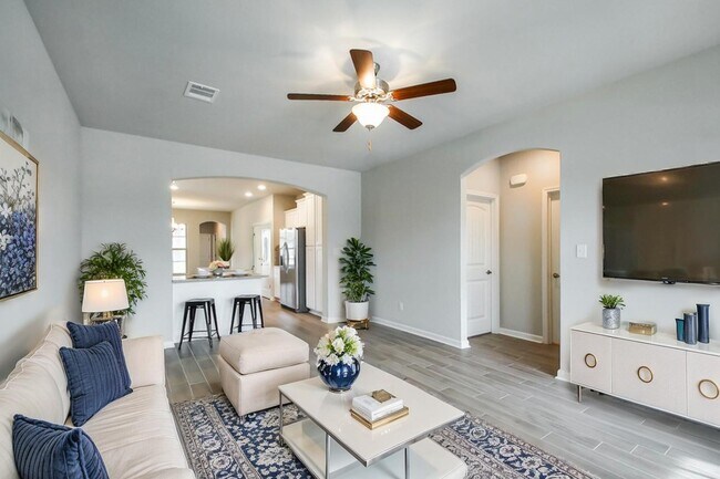 Building Photo - 7623 Waterview Dr