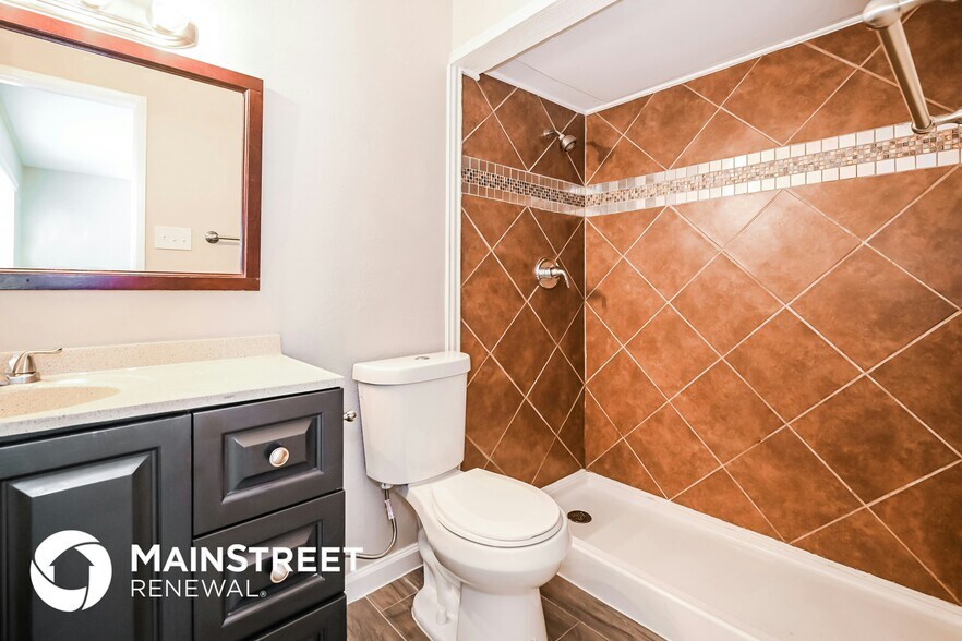 Building Photo - 308 Rockcrest Dr