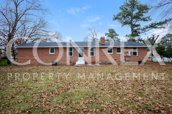 Building Photo - Pretty Columbia Home Available Now