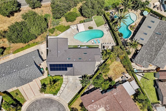 Building Photo - 832 N Oceanbluff Ave