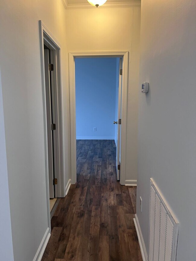 Building Photo - 27 Spicewood Rd