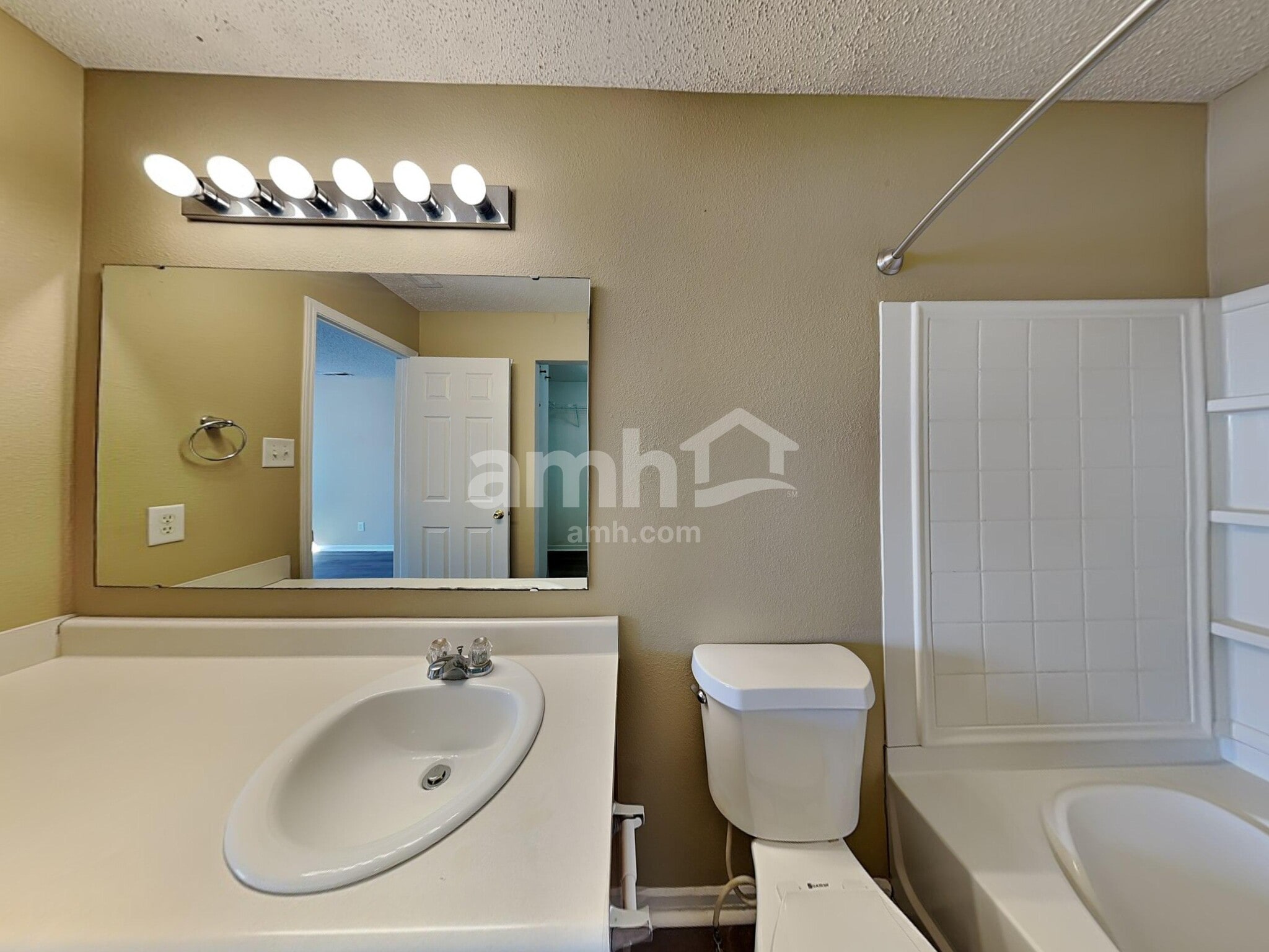 Building Photo - 14345 Banister Dr