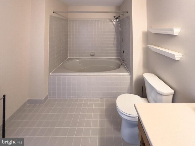 Building Photo - 806 Wharton Rd