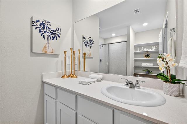 Building Photo - 4208 Carnation Dr