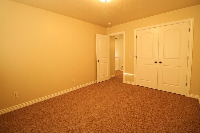 Building Photo - Traverse Mountain Home