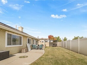 Building Photo - 332 Del Flora St