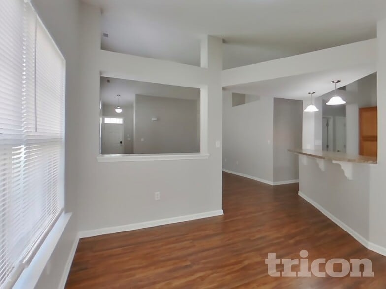 Building Photo - 5513 Lipizzan Ln