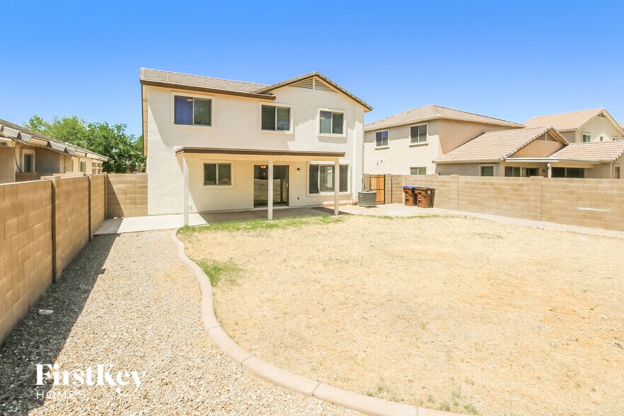 Building Photo - 2477 W Wrangler Way