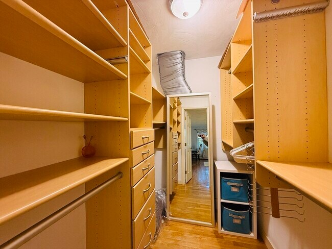 Building Photo - 37 Wildon Rd