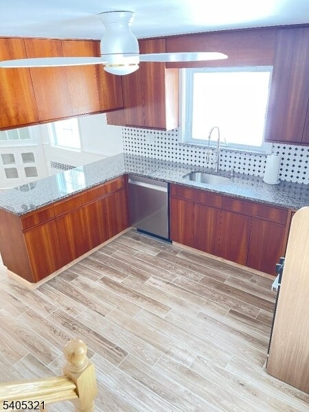 Building Photo - 3 Meadow Dr